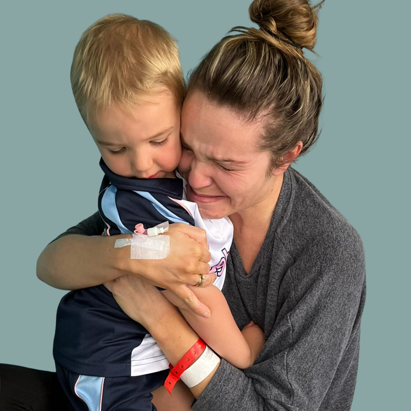 PSS Sufferer with child PSS Sufferer with her child
